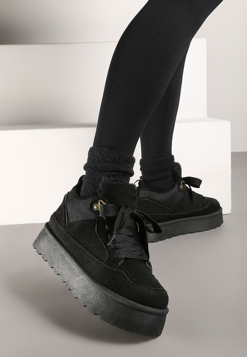Czarne Sneakersy na Platformie ze Sznurowaniem Ozdobione Futerkiem Vaivelle