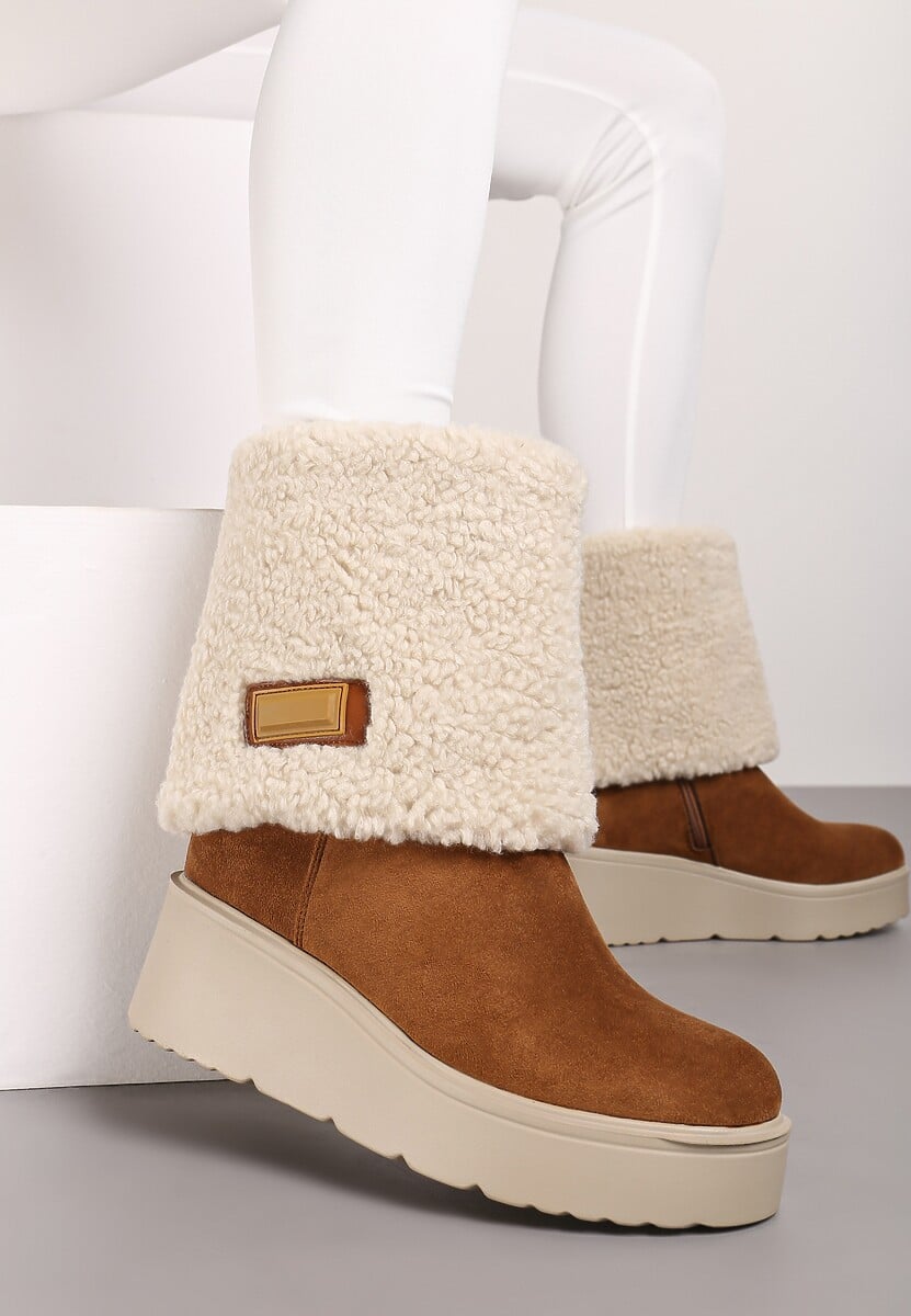 Brązowe Botki na Koturnie Ozdobione Barankiem i Wywiniętą Cholewką Irissinae