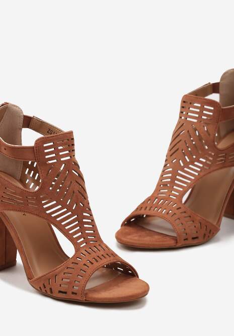 Brązowe Ażurowe Sandały na Wysokim Słupku ze Sprzączką przy Kostce Votilla