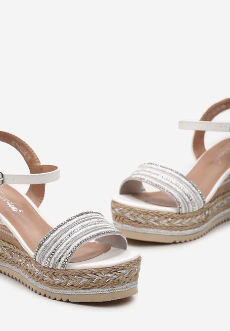 Białe Sandały na Koturnie i Platformie z Błyszczącą Plecionką z Cyrkoniami Kilimana