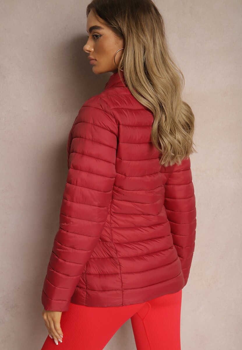 Bordowa Kurtka Ozdobiona Pikowaniem i Kieszeniami na Suwak Mivuria