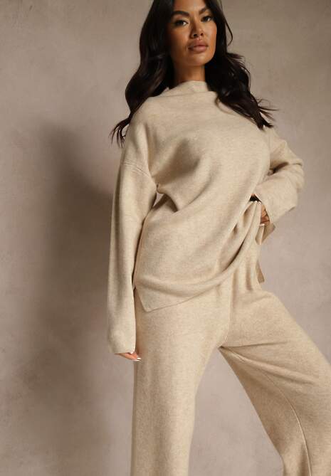 Jasnobeżowy Komplet Oversize z Dzianiny z Wełną Sweter i Szerokie Spodnie Alenria
