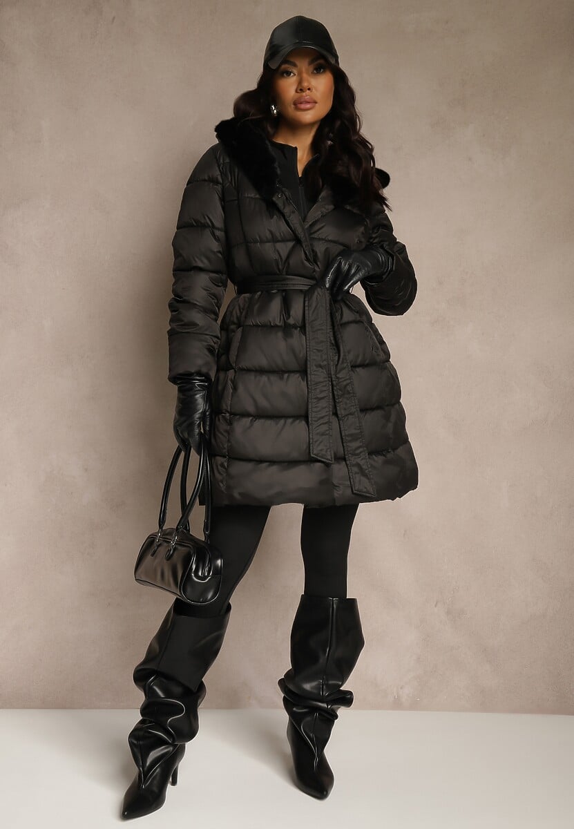 Czarna Pikowana Kurtka z Nieodpinanym Kapturem o Długim Kroju z Paskiem Lidassea
