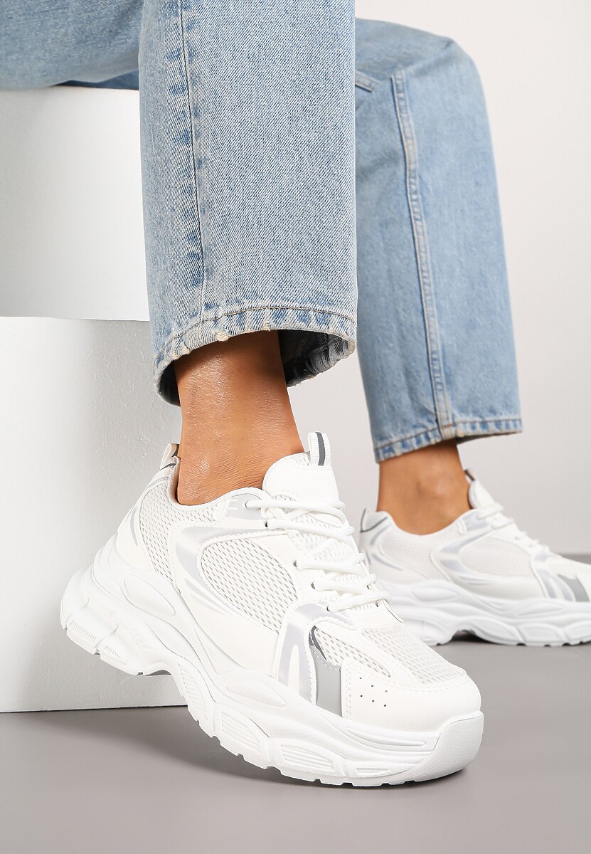 Białe Sneakersy Vices na Platformie Ozdobione Tłoczeniem Natiselle