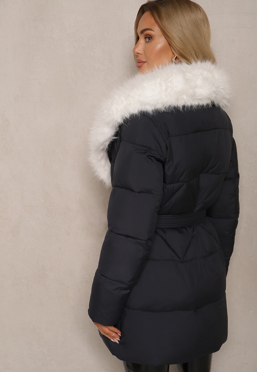 Granatowa Kurtka Ozdobiona Pikowaniem Odpinanym Kołnierzem z Futerkiem i Paskiem Edanora