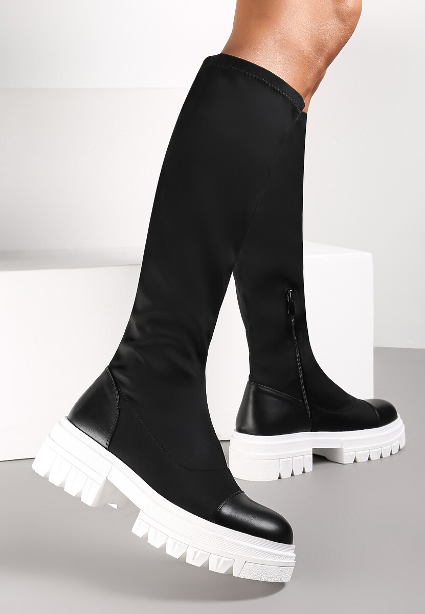 Czarno-Białe Kozaki z Dopasowaną Cholewką na Grubej Podeszwie Gode