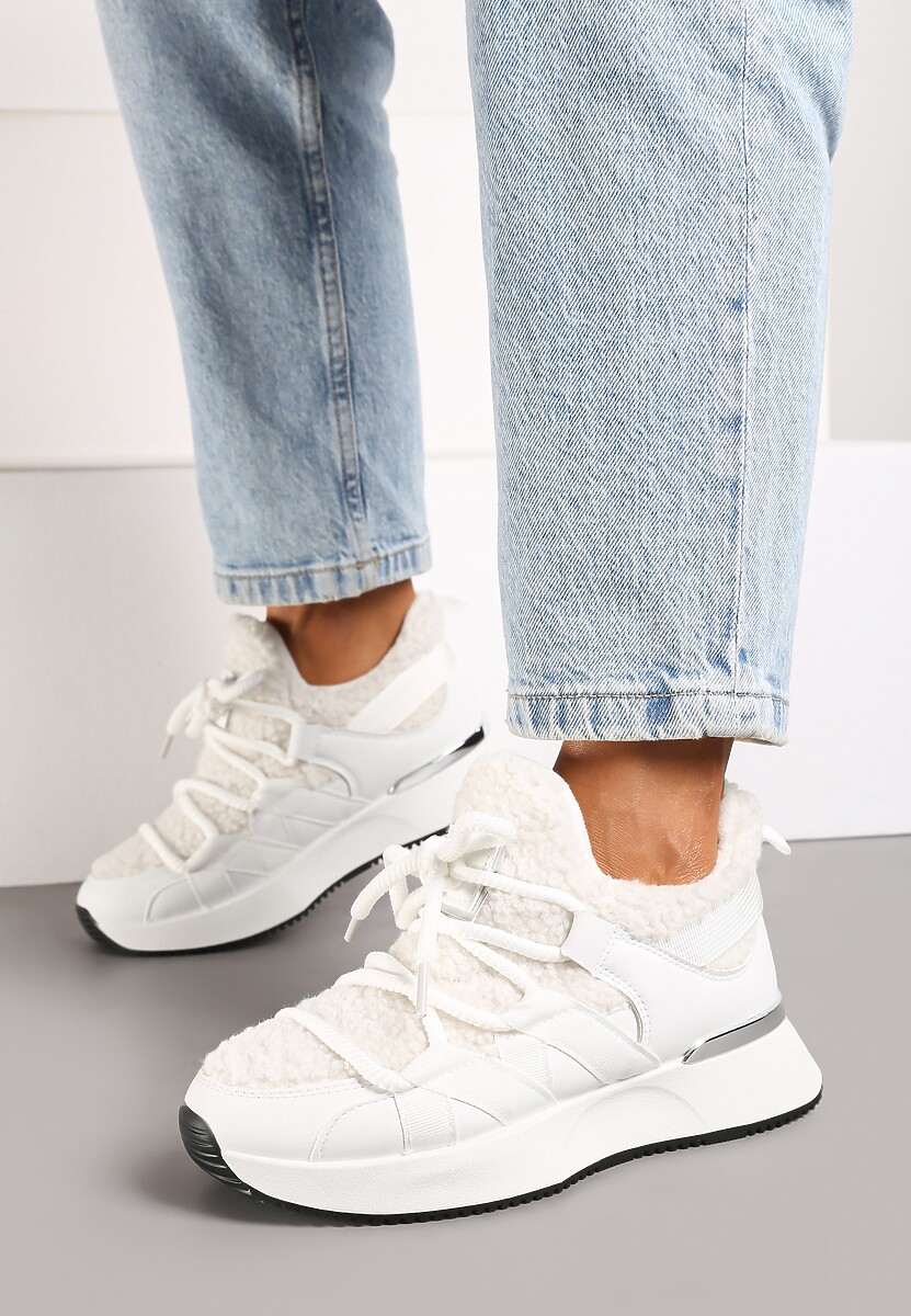 Białe Sneakersy Zimowe z Futerkiem Barankiem na Niskiej Platformie Zinethia