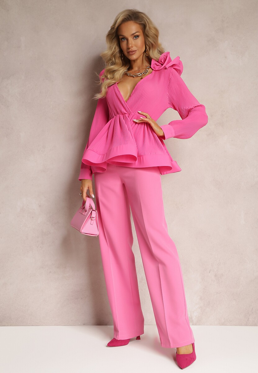 Różowa Bluzka z Gumką w Pasie z Kopertowym Dekoltem Ozdobiona Kwiatami Annaleme