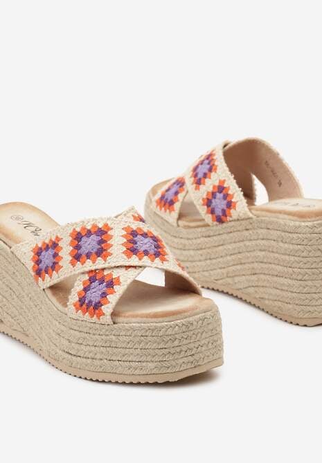 Beżowo-Fioletowe Klapki w Stylu Boho na Koturnie z Platformą Ozdobioną Plecionką Picela
