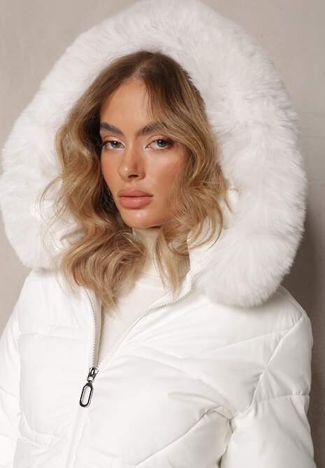 Biała Pikowana Kurtka z Kapturem i Ozdobnym Futerkiem Zepiola