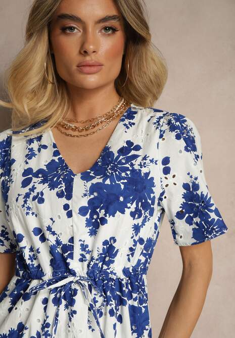 Niebieska Bawełniana Sukienka Rozkloszowana Ażurowa w Kwiatowy Print Velbia