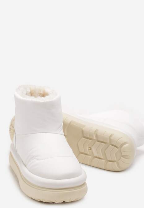 Białe Połyskujące Śniegowce na Płaskiej Podeszwie Ocieplone Futerkiem Brivida