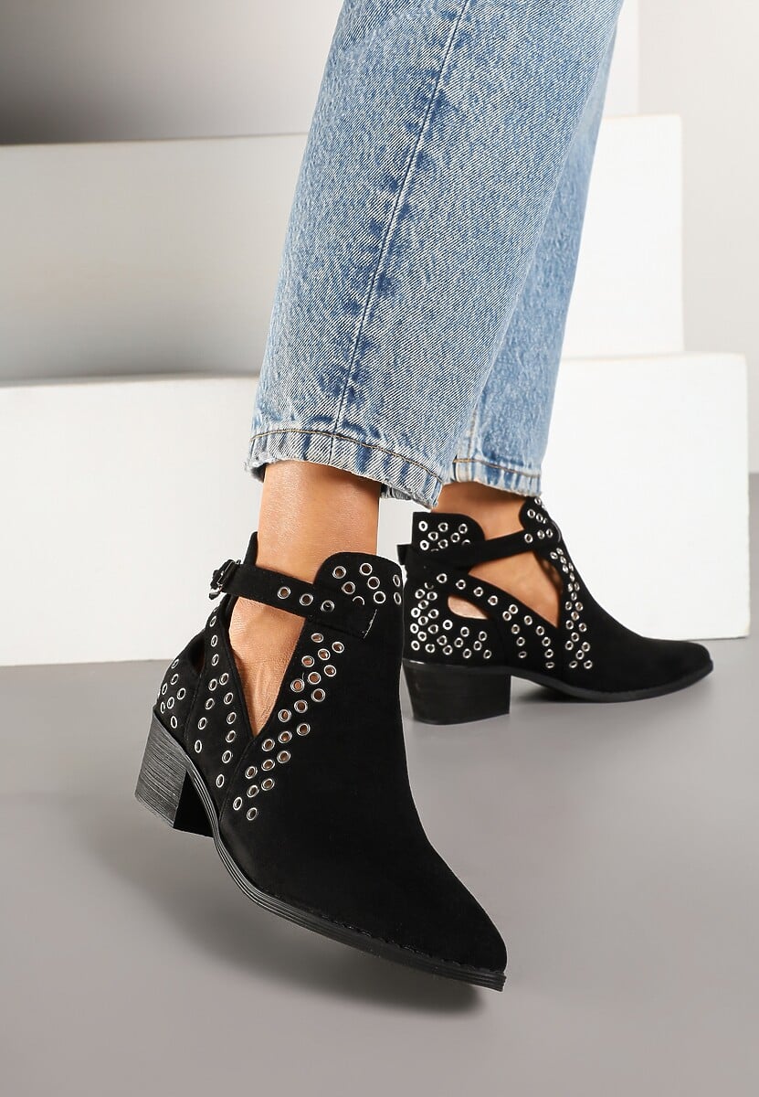 Czarne Botki Kowbojki na Słupku Ozdobione Nitami i Wycięciem Eleawena