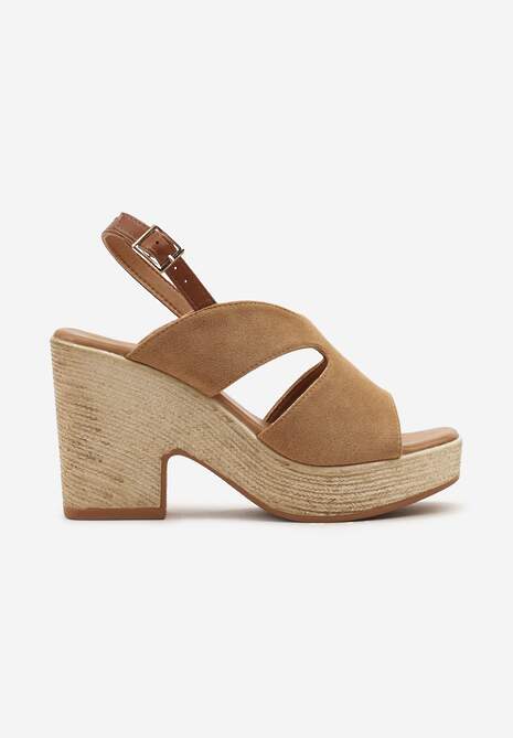 Brązowe Sandały z Imitacji Zamszu na Ozdobnym Słupku i Platformie Effiah