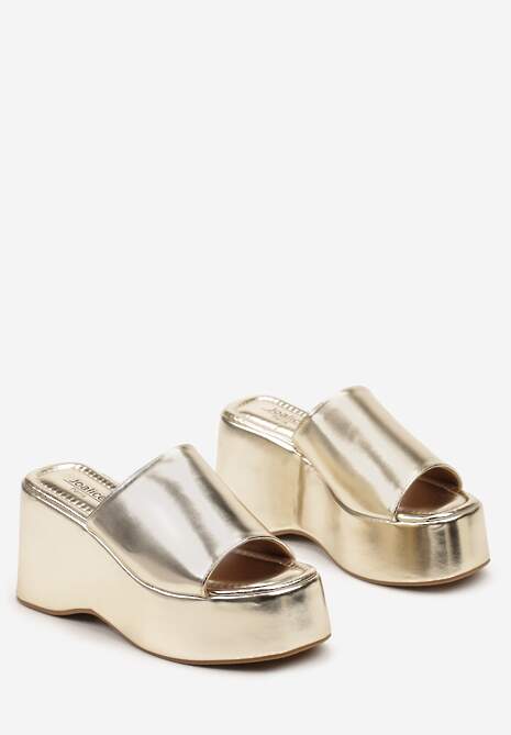 Złote Klapki na Koturnie Rosolia