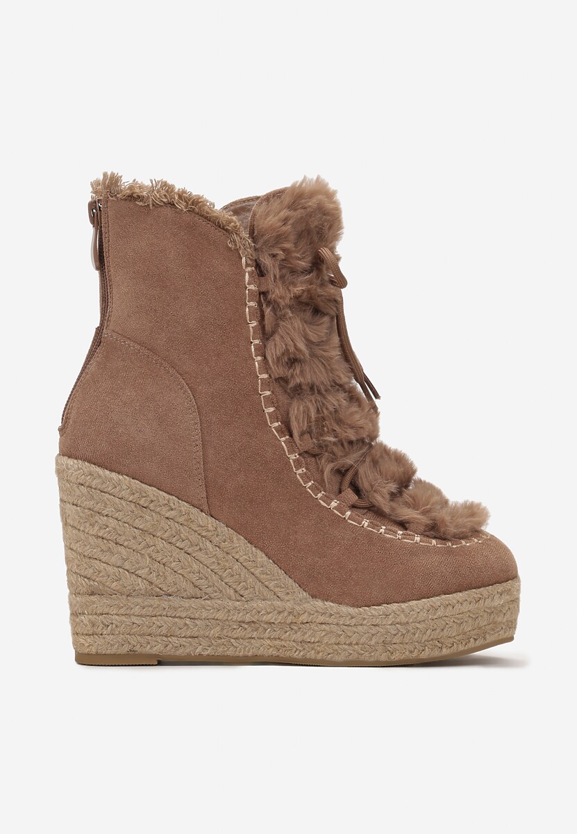 Ciemnobeżowe Botki z Futerkiem na Koturnie Ozdobionym Plecionką Adamirra