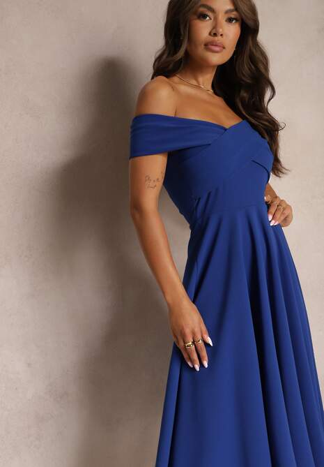 Niebieska Sukienka z Hiszpańskim Dekoltem o Rozkloszowanym Kroju Pelorea