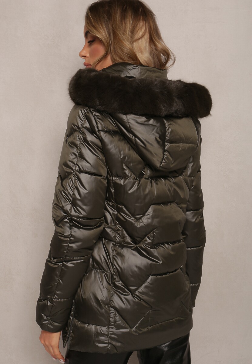Ciemnozielona Kurtka z Pikowaniem z Kapturem Ozdobionym Futerkiem Ariames