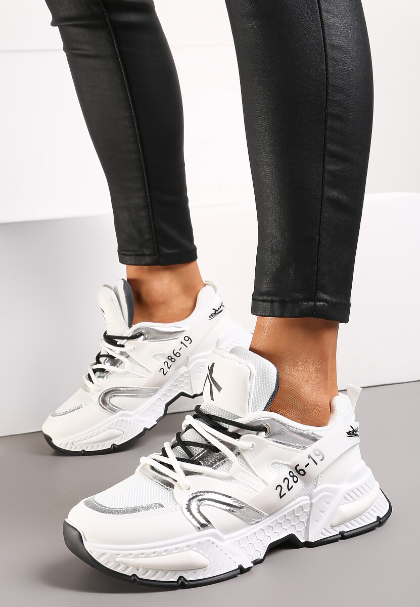 Białe Nowoczesne Sneakersy z Grubą Podeszwą i Sznurowaniem Silika