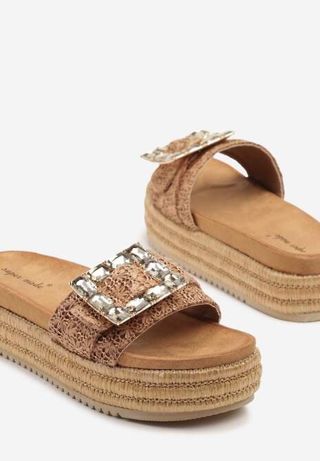 Brązowe Klapki na Grubej Podeszwie z Plecionki z Klamrą z Kryształkami Sorlise
