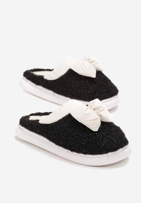 Czarne Kapcie z Futrzanego Kożuszka z Kokardką Hilusa
