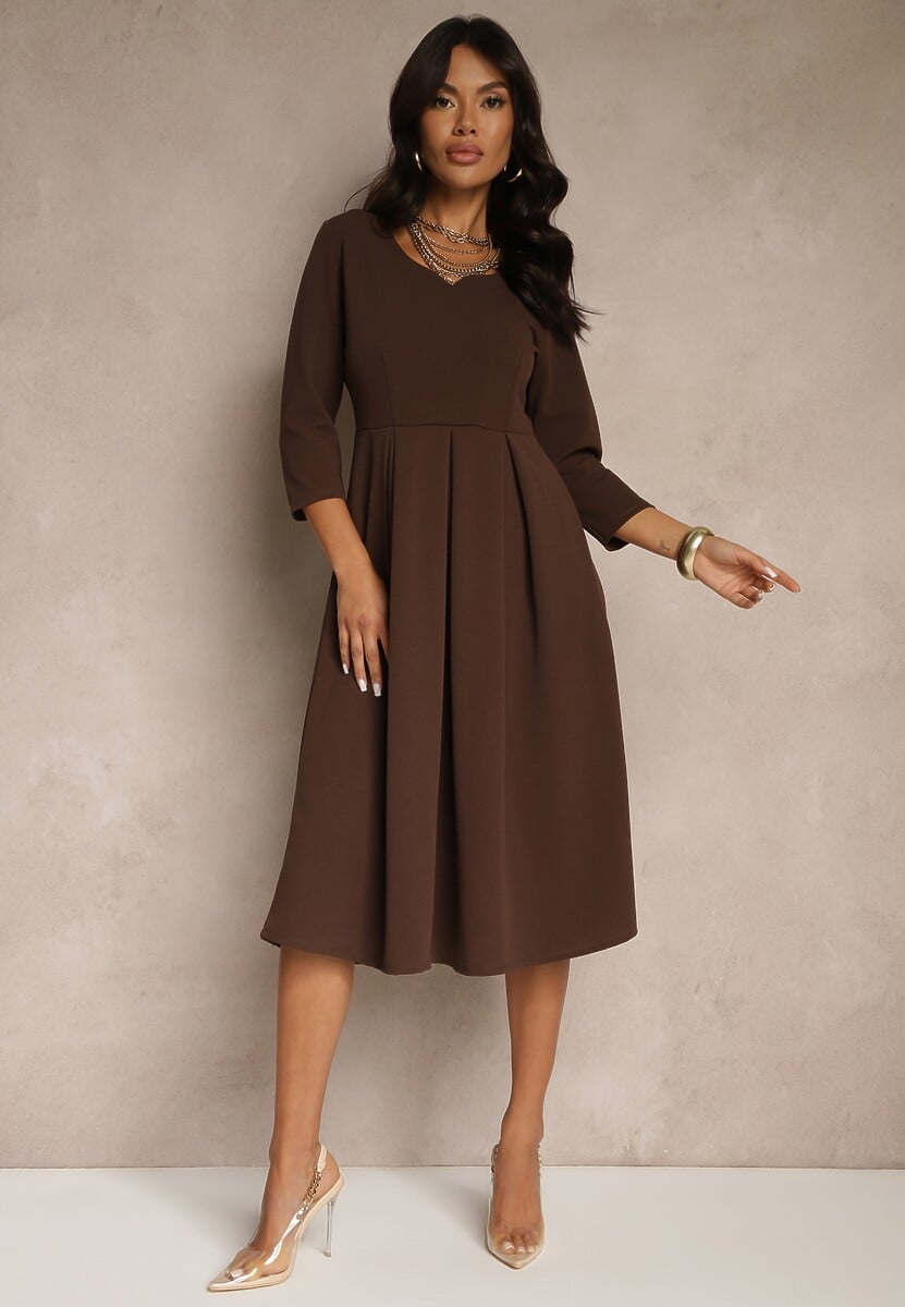 Brązowa Sukienka o Rozkloszowanym Kroju z Rękawem Długości 3/4 Nomini