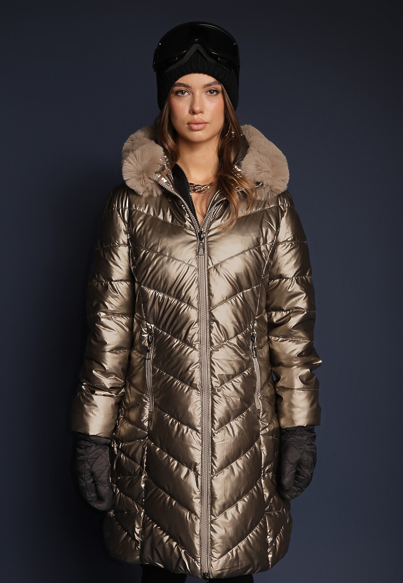 Złota Pikowana Kurtka Metaliczna z Kapturem i Futerkiem Vivana