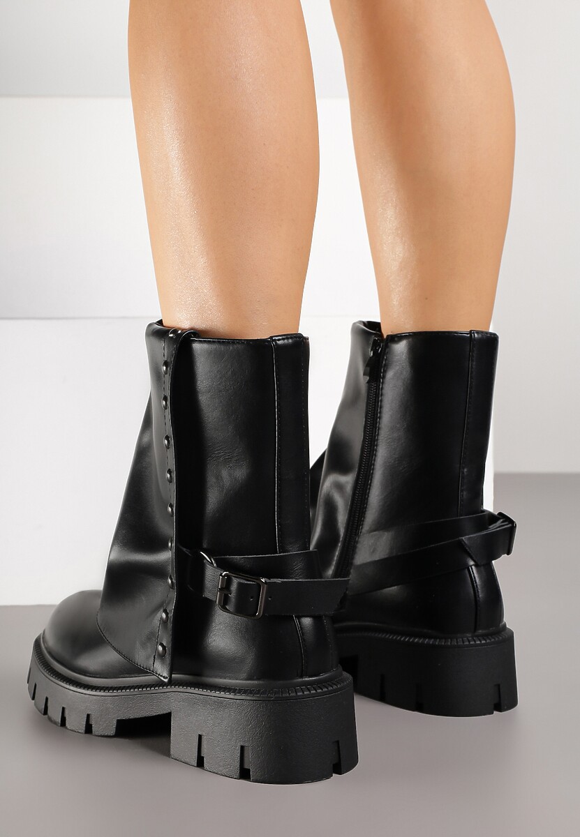 Czarne Botki Ozdobione Klamrą i Wywiniętą Cholewką Ansone