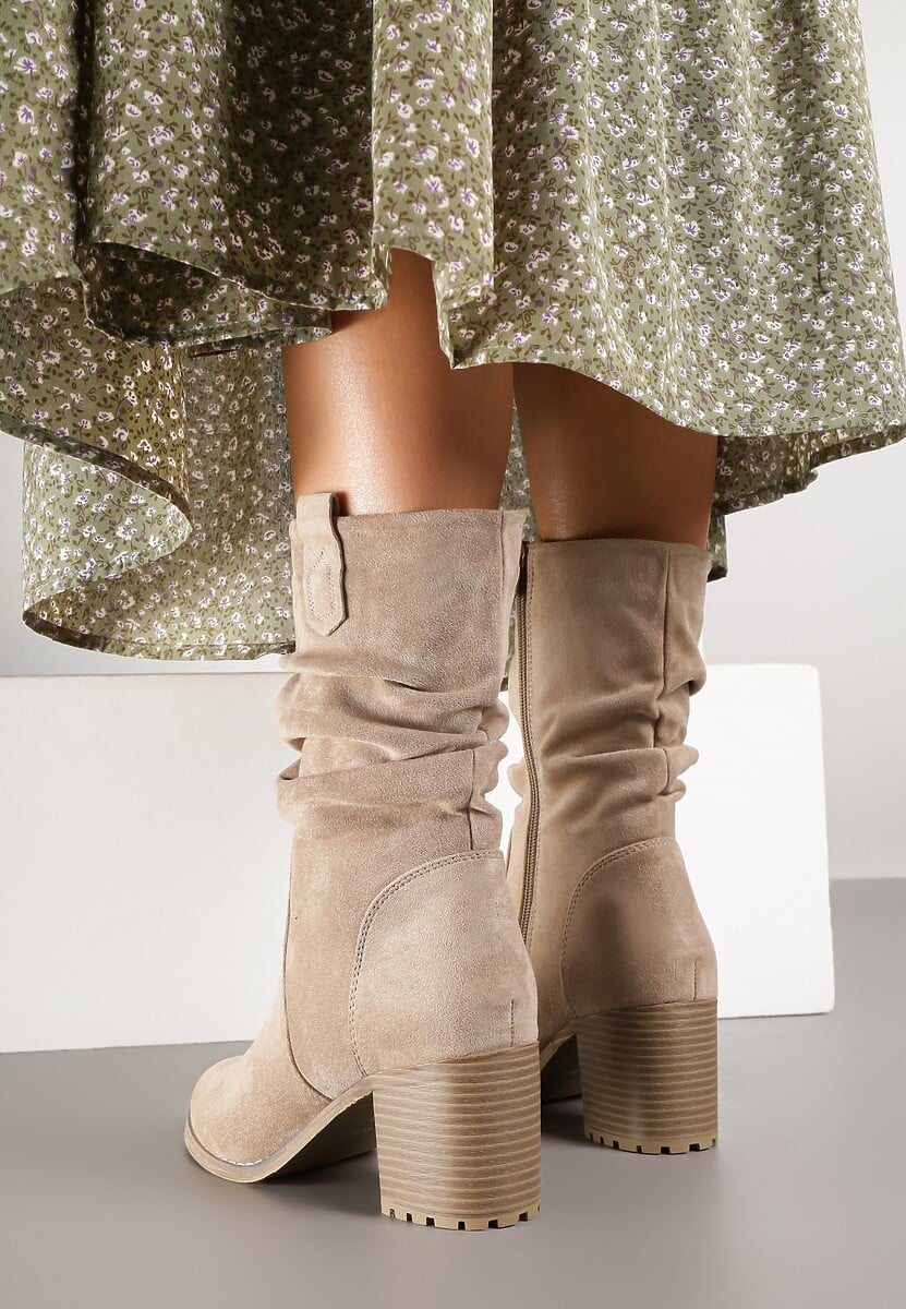 Beżowe Botki na Słupku z Ozdobnymi Marszczeniami na Cholewce Laonetta