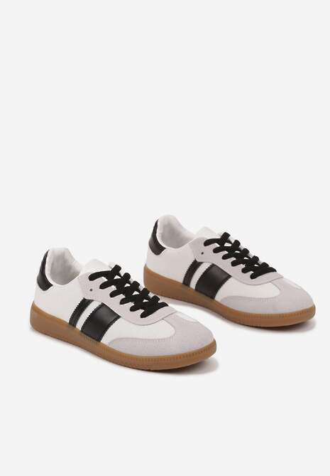 Biało-Czarne Sneakersy na Kauczukowej Podeszwie Ozdobione Paskami Emidi