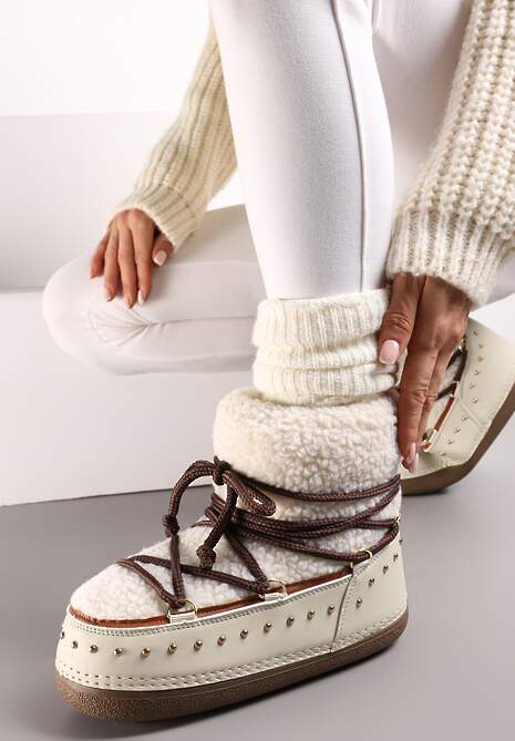 Beżowe Śniegowce z Ozdobnym Sznurowaniem Ćwiekami i Futerkiem Covesa