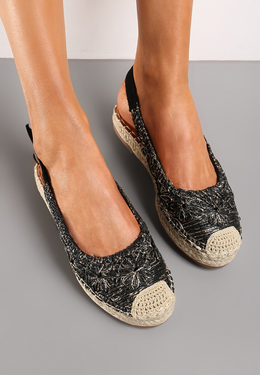 Czarne Ażurowe Espadryle z Odkrytą Piętą i Plecionką na Podeszwie Sanioma