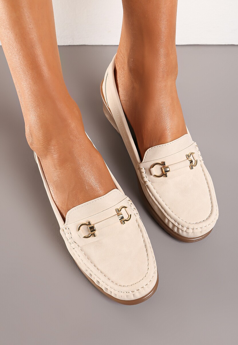 Jasnobeżowe Półbuty Mokasyny na Koturnie z Metaliczną Ozdobą Dalisha