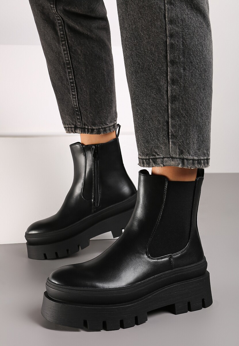 Czarne Casualowe Botki Typu Sztyblety na Tłoczonej Platformie Riadira