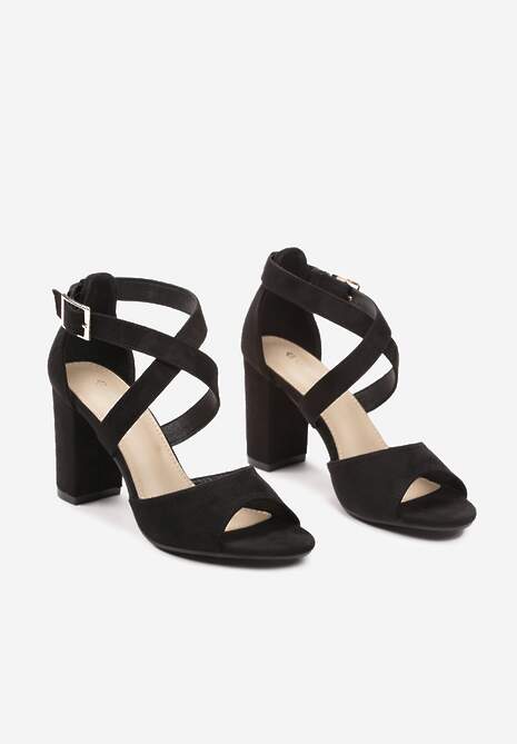 Czarne Sandały Zapinane na Sprzączkę na Słupku Meavilla