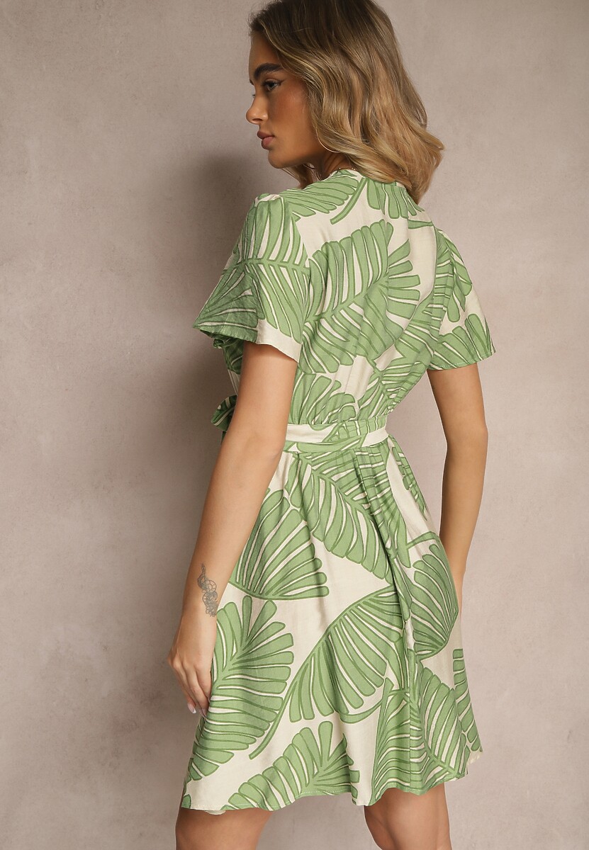 Zielona Kopertowa Sukienka w Liście z Wiskozy o Rozkloszowanym Dole Ninelitra