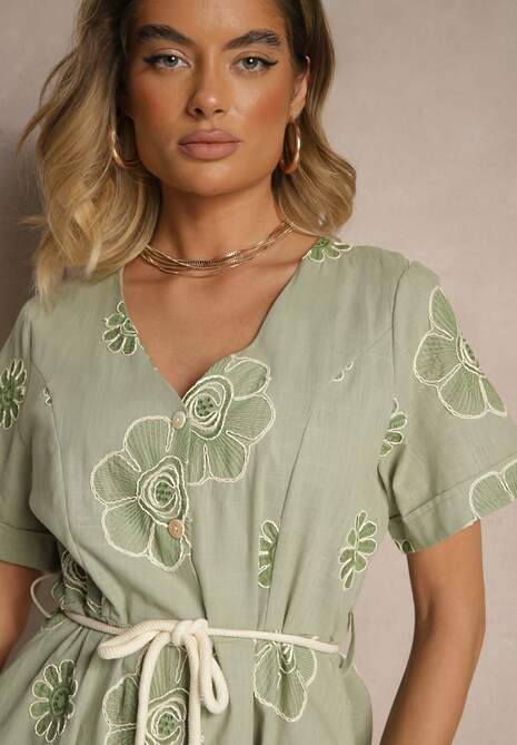 Jasnozielona Sukienka Boho Ozdobiona Sznurkiem i Haftami Evinelle