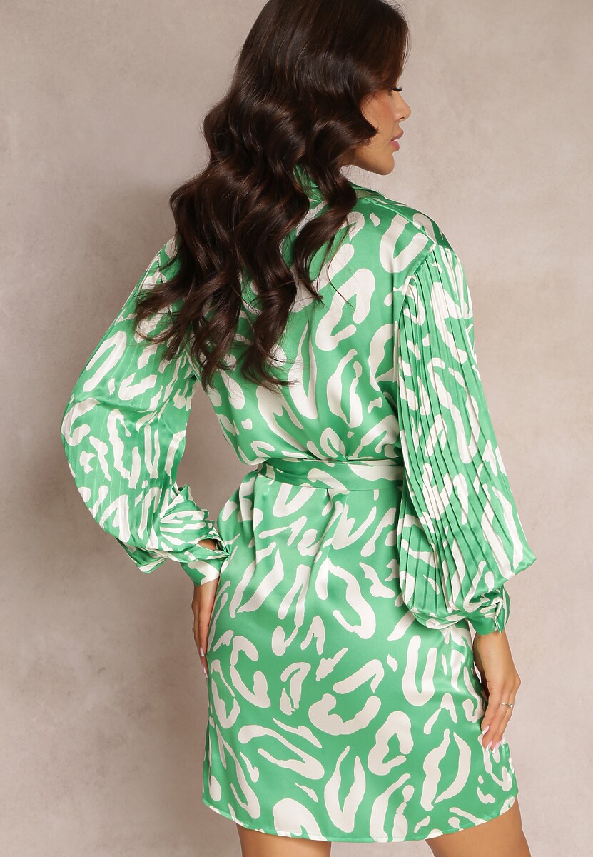 Zielona Koszulowa Sukienka z Plisowanymi Wstawkami i Materiałowym Paskiem Lizza