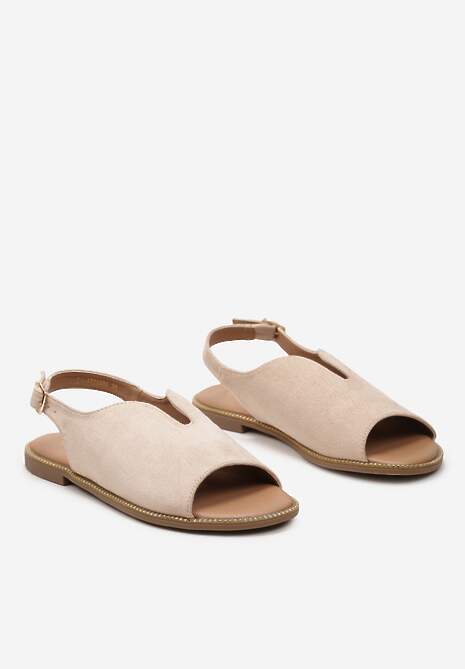 Beżowe Płaskie Sandały z Szerokim Paskiem i Nitami Wokół Podeszwy Gendella
