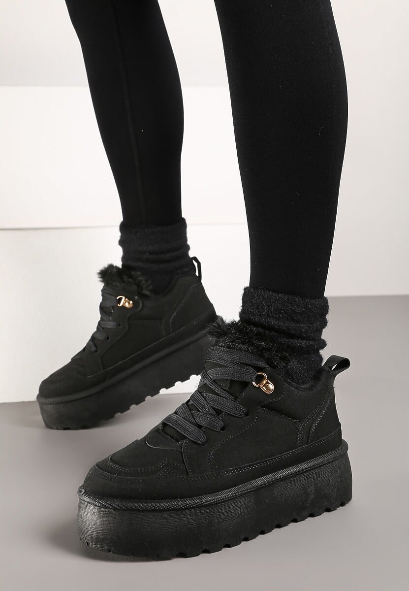Czarne Sneakersy Stylizowane na Śniegowce Ozdobione Futerkiem Maviena