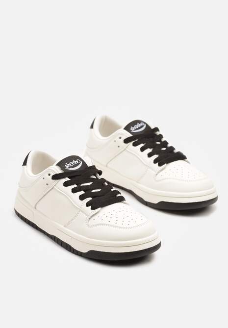 Beżowo-Czarne Sneakersy z Ozdobną Perforacją Anurttia