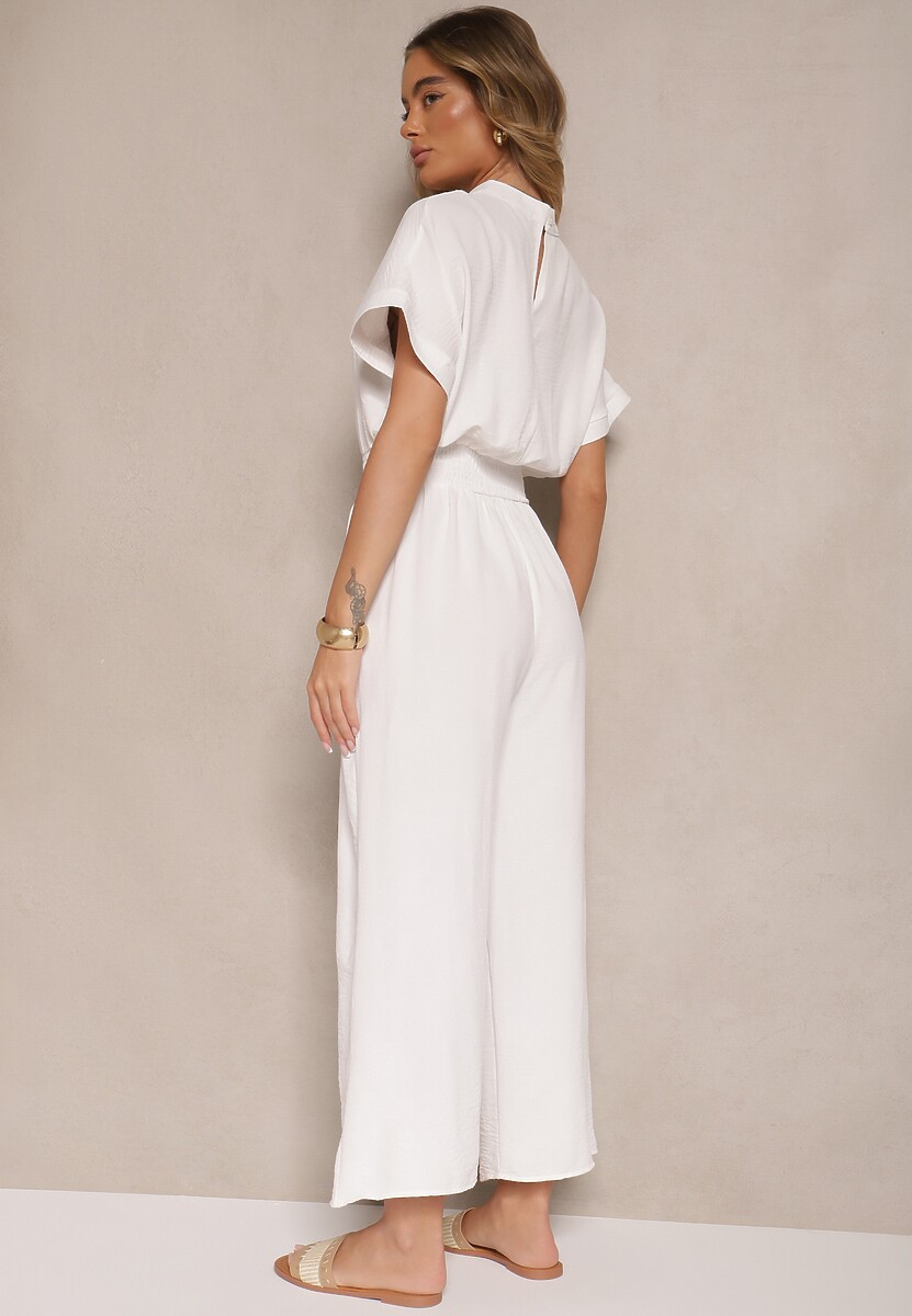 Biały Wiskozowy Kombinezon z Dekoltem w Serek Zapinany na Guziki Anisora