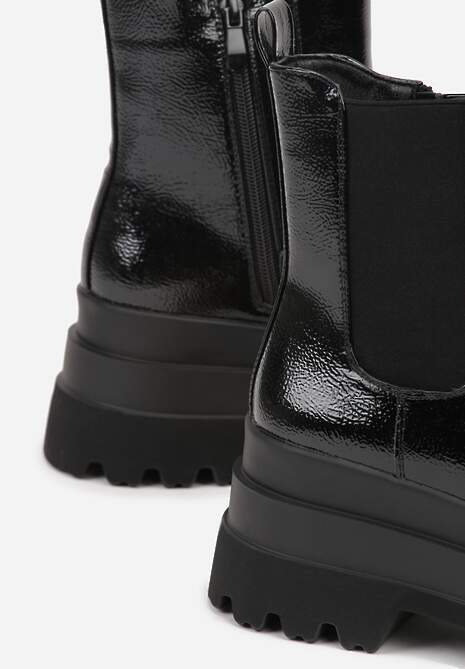 Czarne Botki Sztyblety Lakierowane na Platformie z Tłoczeniem Tevirra