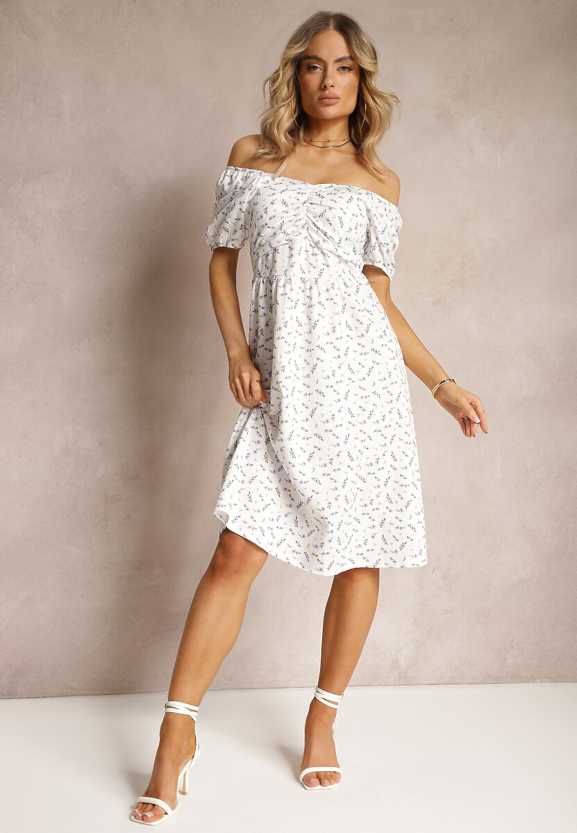 Biało-Fioletowa Kwiecista Sukienka z Marszczeniem przy Dekolcie i Gumką w Talii Fripia