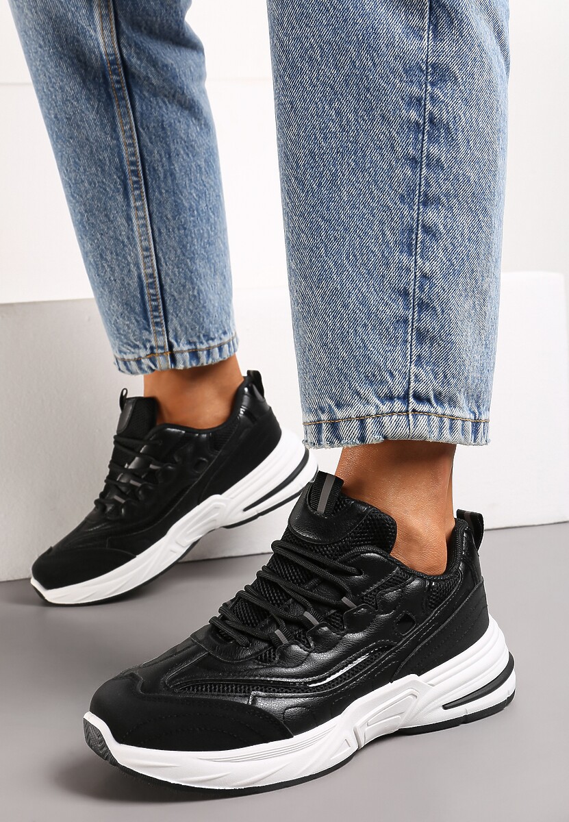 Czarne Sneakersy z Ozdobnym Sznurowaniem i Przeszyciami Tiwaelia