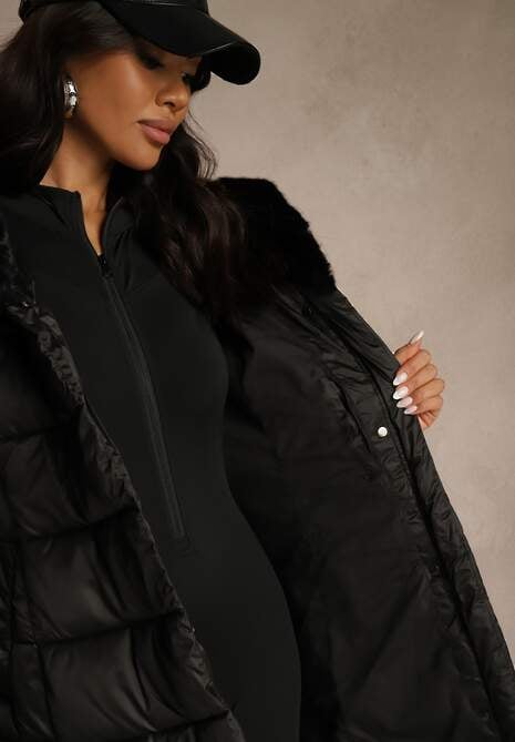 Czarna Pikowana Kurtka z Nieodpinanym Kapturem o Długim Kroju z Paskiem Lidassea