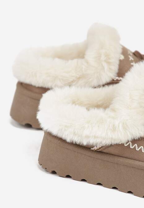 Ciemnobeżowe Śniegowce na Platformie Ozdobione Frędzlami i Haftem Ezivelle