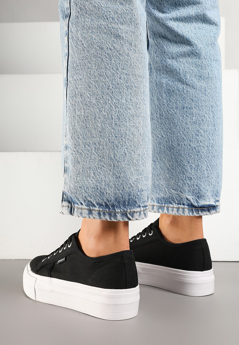 Czarno-Białe Basicowe Trampki na Platformie Mailiselle