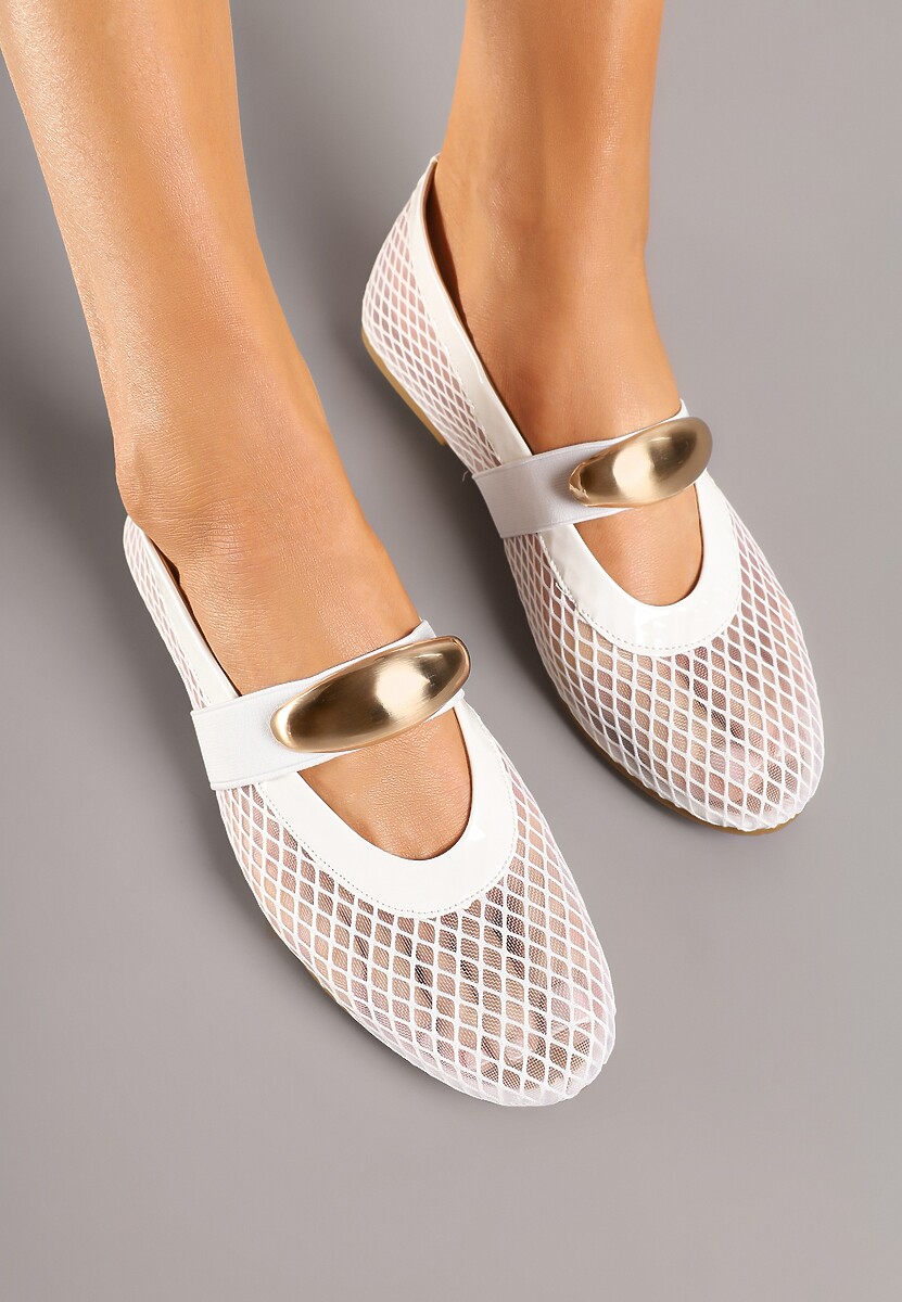 Białe Siateczkowe Balerinki z Metaliczną Ozdobą i Paskiem Irelisa