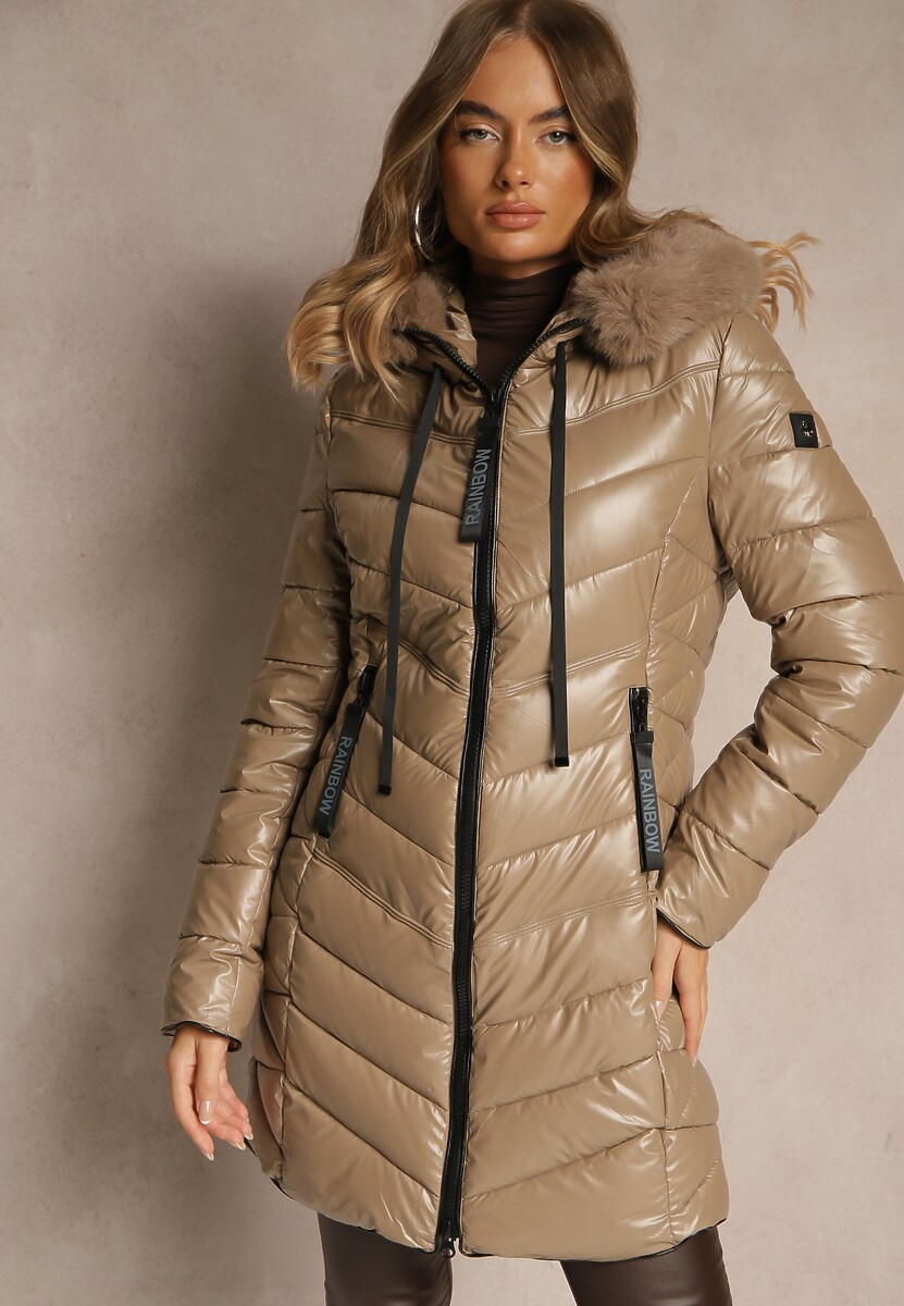 Zielona Taliowana Kurtka z Pikowanymi Przeszyciami i Kapturem z Futrem Nalidea